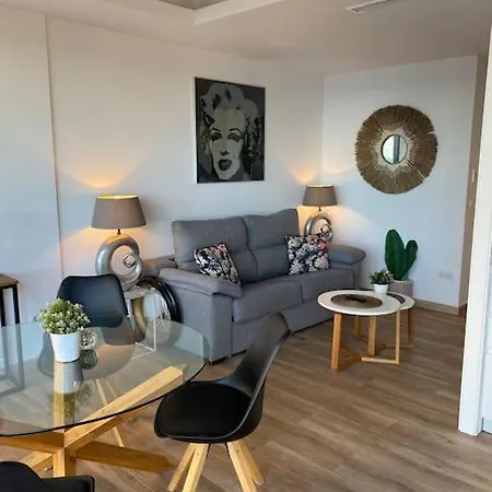 Appartement La Roca Brasil 2 Bed & 2 Bathroom Seaview Bajondillo *